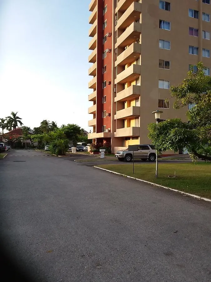 Lägenhet Mcfarlane'S Place Ocho Rios